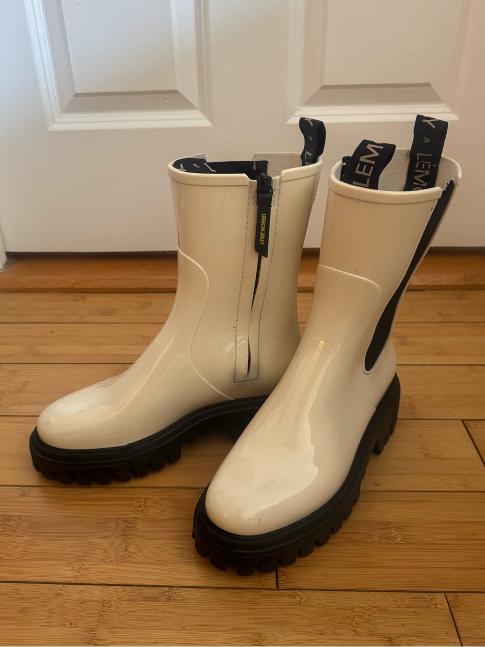 Lemon Jelly Off White Rain Boots with Black Lug Sole Zipper EU 38 US 7.5